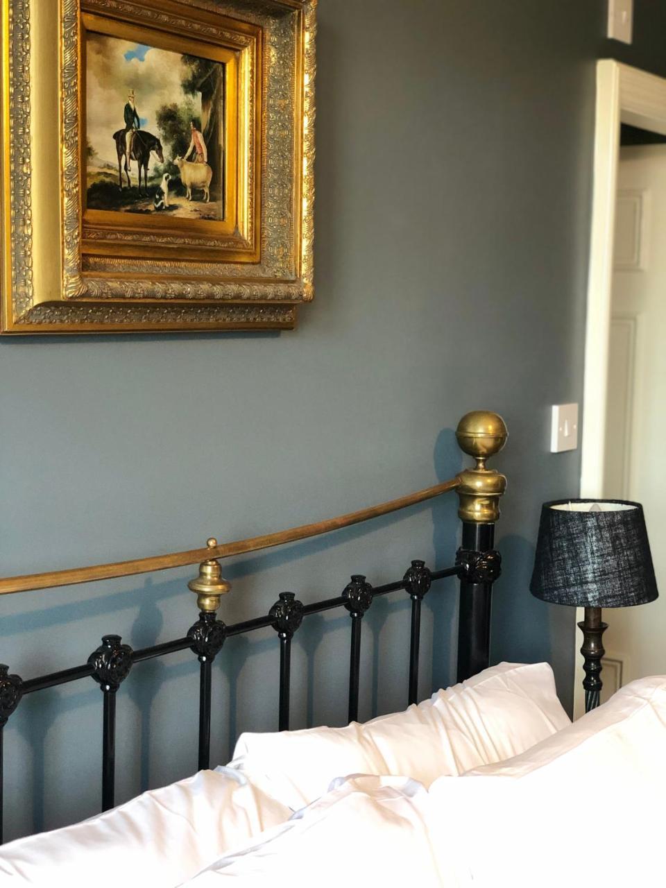The Wheatsheaf At Beetham Hotel Sandside  Екстериор снимка